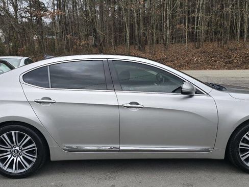Used 2015 Kia Cadenza Premium w/ Luxury Package image 5