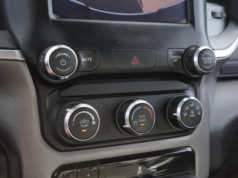 Used 2024 RAM 2500 Big Horn image 19