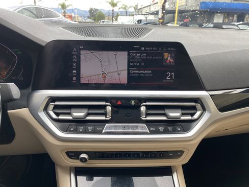 Used 2019 BMW 330i Sedan w/ Convenience Package image 13