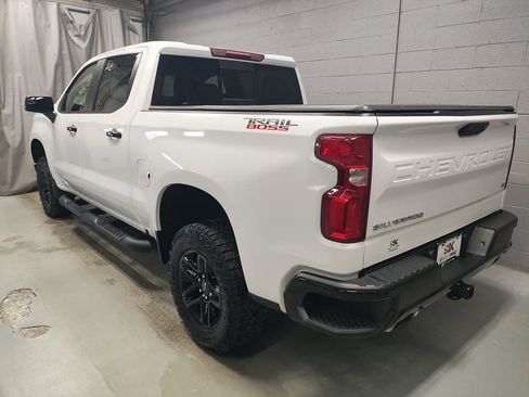 Used 2023 Chevrolet Silverado 1500 LT Trail Boss image 19