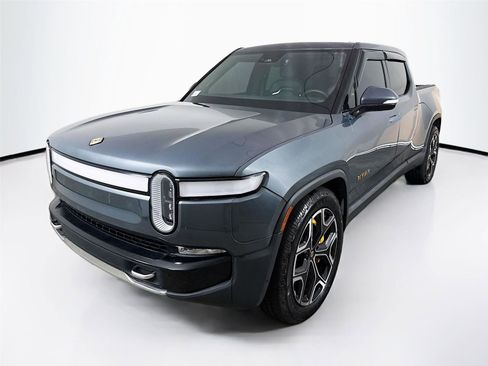 Used 2022 Rivian R1T Launch Edition image 3