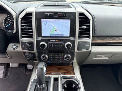 Used 2019 Ford F150 Lariat w/ Equipment Group 502A Luxury AWD/4WD image 22