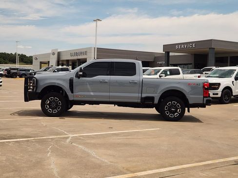Certified 2026 Ford F250 Platinum AWD/4WD image 4