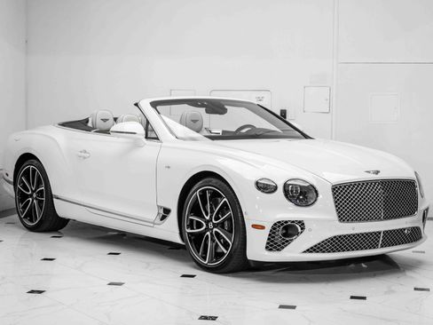 Certified 2022 Bentley Continental GT image 7