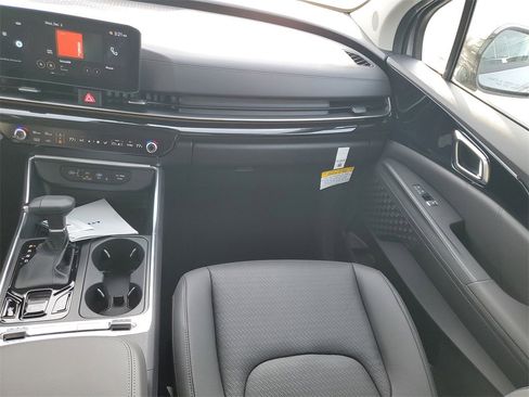 New 2026 Kia Carnival SX Prestige image 29