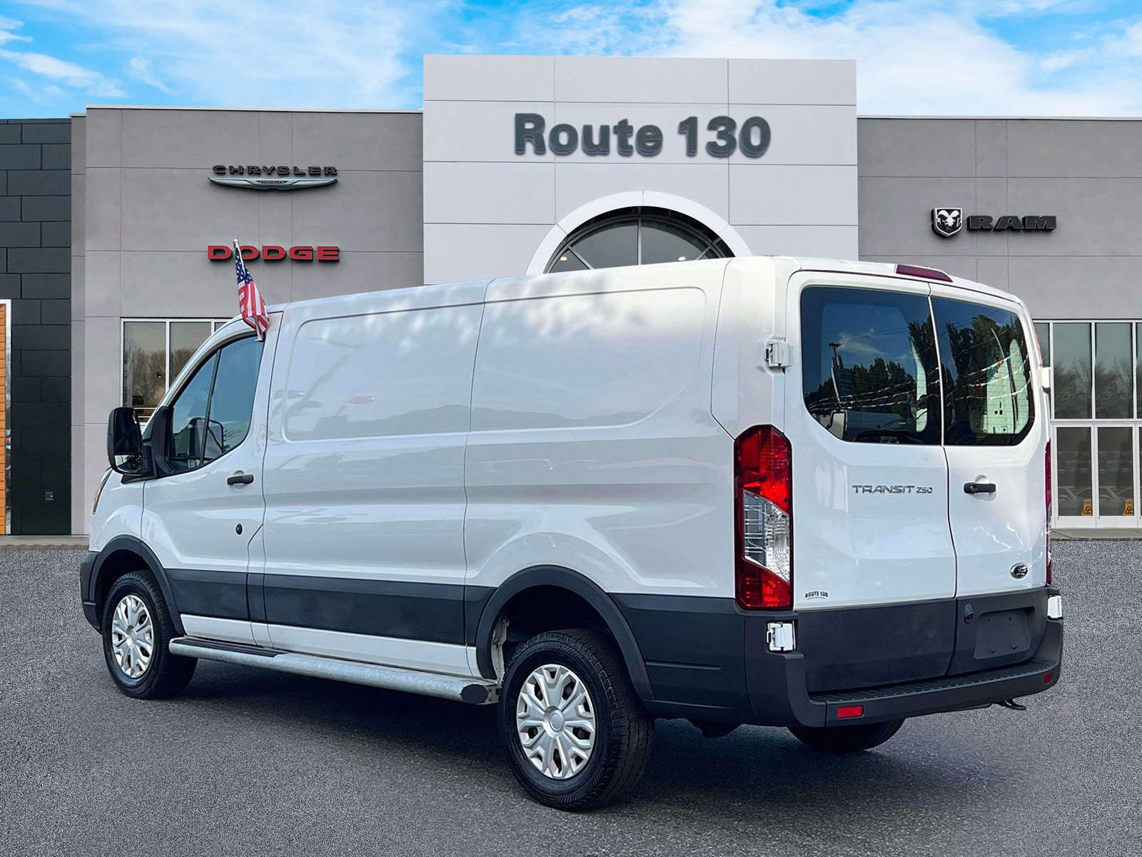 Used 2025 Ford Transit 250 Low Roof w/ Exterior Upgrade Package RWD image 3