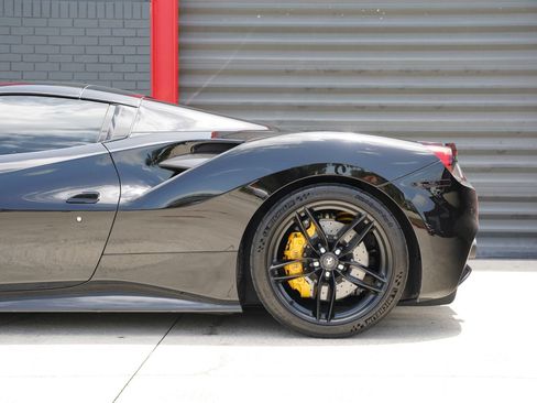 Used 2016 Ferrari 488 Spider RWD image 19