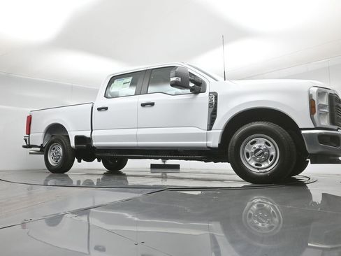 New 2026 Ford F250 XL w/ XL Chrome Package image 43
