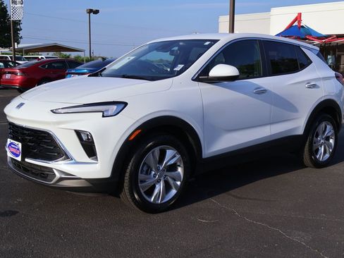 Used 2025 Buick Encore GX Preferred image 7