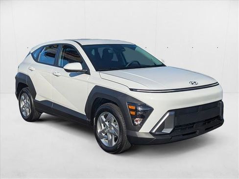 New 2026 Hyundai Kona SE image 6