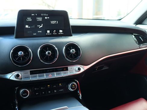 Used 2019 Kia Stinger GT2 image 46