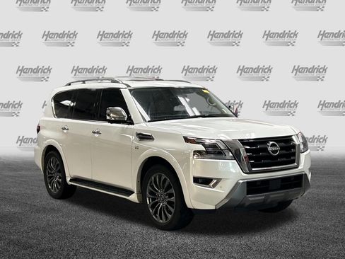 Used 2022 Nissan Armada Platinum w/ Captain's Chairs Package AWD/4WD image 2