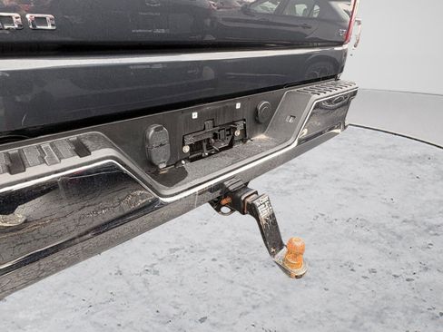 Used 2022 Chevrolet Silverado 1500 LT image 9