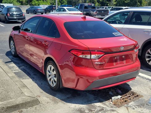 Used 2020 Toyota Corolla LE FWD image 6