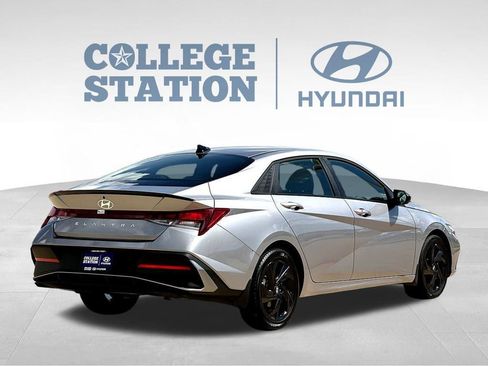 Used 2026 Hyundai Elantra Sport FWD image 10