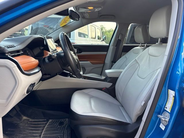 Used 2022 Jeep Compass Limited AWD/4WD image 13