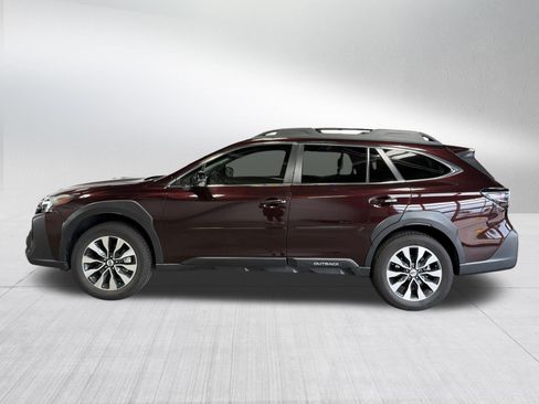Certified 2025 Subaru Outback Limited AWD/4WD image 4