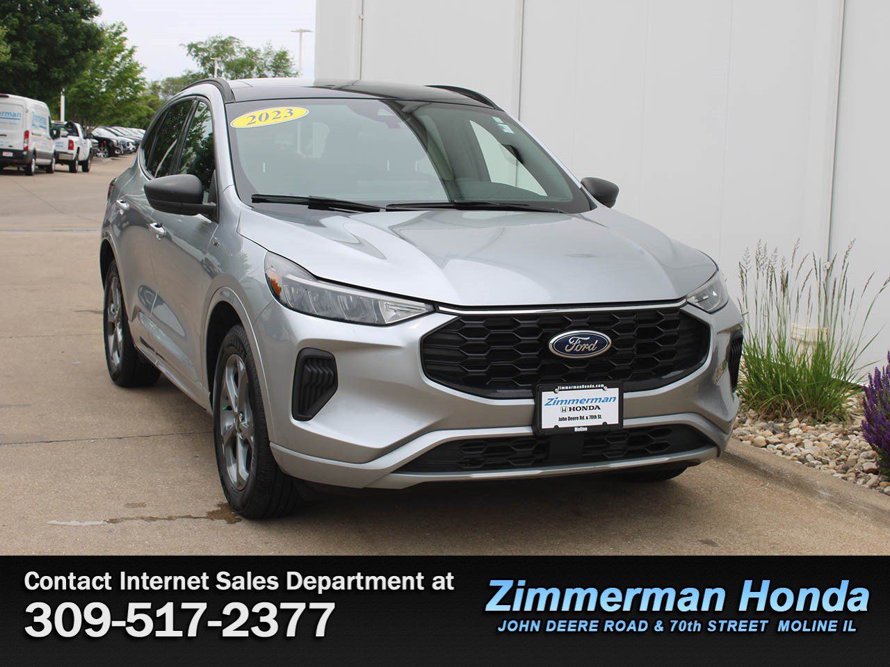 Used 2023 Ford Escape ST-Line w/ Tech Pack #1 AWD/4WD image 3