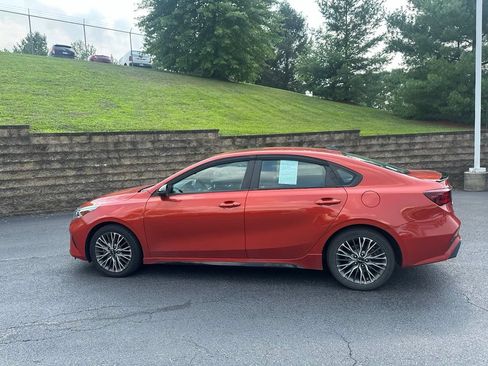 Used 2022 Kia Forte GT-Line w/ GT-Line Premium Package FWD image 5