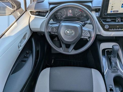 Used 2023 Toyota Corolla LE FWD image 14