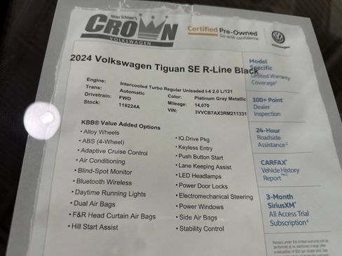 Certified 2024 Volkswagen Tiguan SE R-Line w/ MDO Package, Three-Row image 40