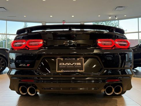 Used 2022 Chevrolet Camaro ZL1 RWD image 38