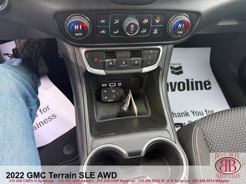 Used 2022 GMC Terrain SLE w/ Driver Convenience Package AWD/4WD image 15