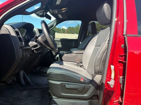 Used 2026 RAM 2500 Tradesman w/ Chrome Appearance Group AWD/4WD image 18