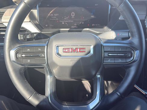 Used 2024 GMC Acadia Elevation image 13