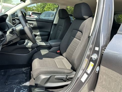 Used 2025 Honda HR-V LX image 11