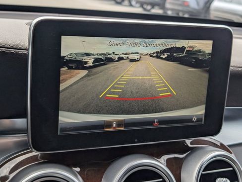 Used 2017 Mercedes-Benz GLC 300 4MATIC Coupe image 9