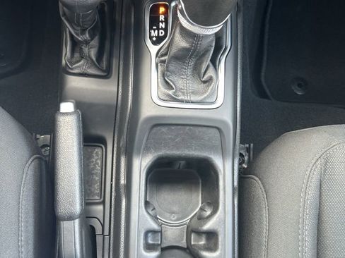 Used 2022 Jeep Wrangler Unlimited Sport AWD/4WD image 34