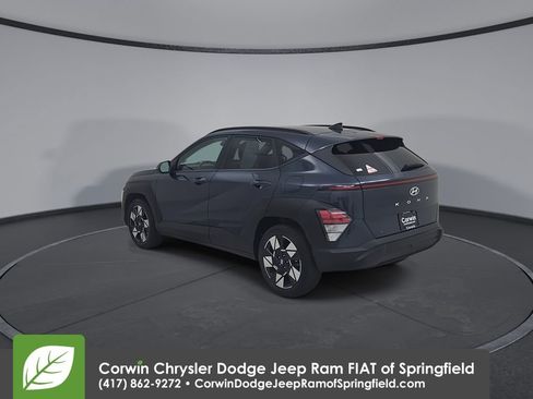 Used 2025 Hyundai Kona SEL image 11