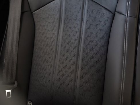 New 2025 Bentley Flying Spur Plug-In Hybrid image 6