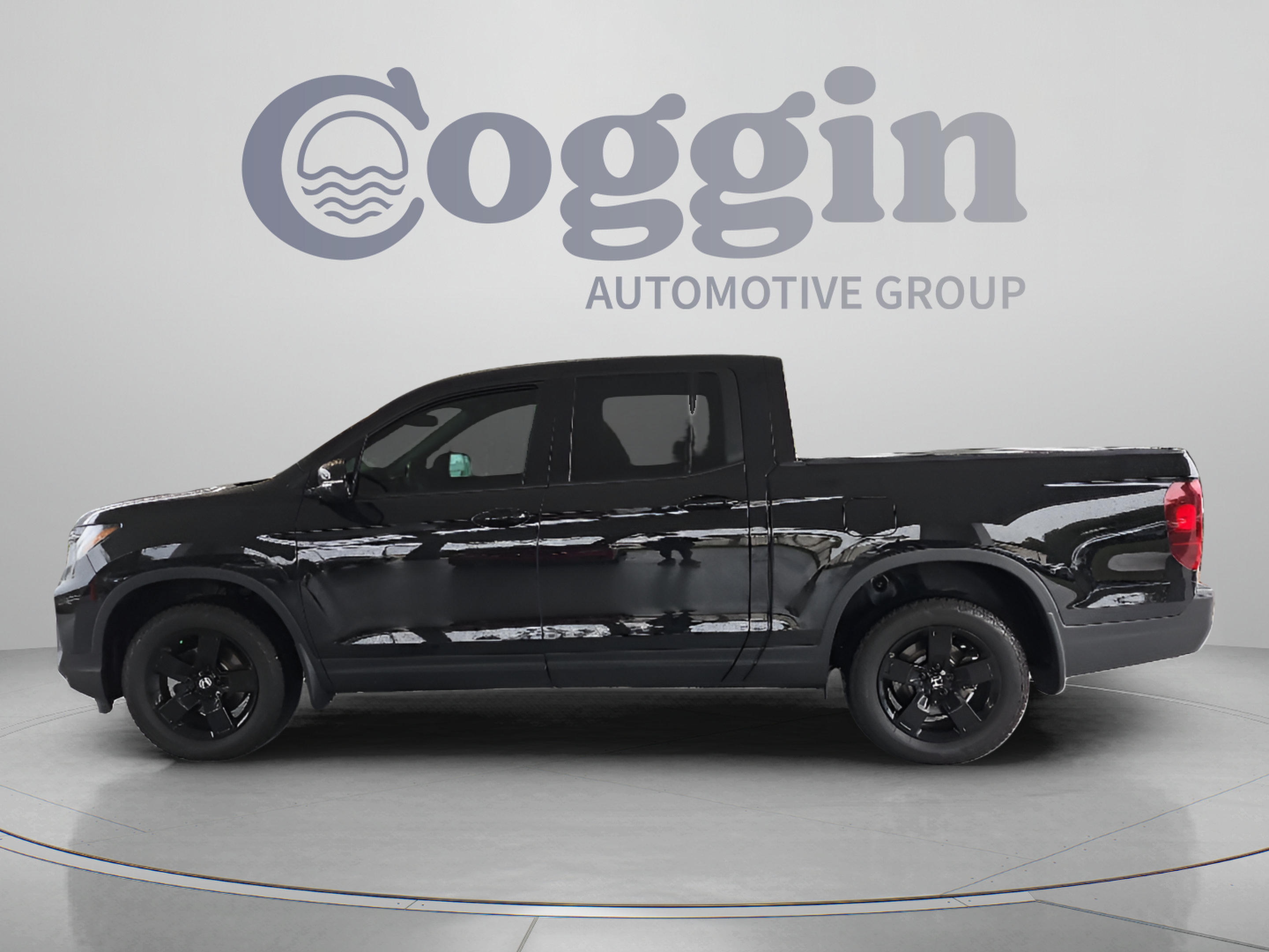 Used 2024 Honda Ridgeline Black Edition image 2