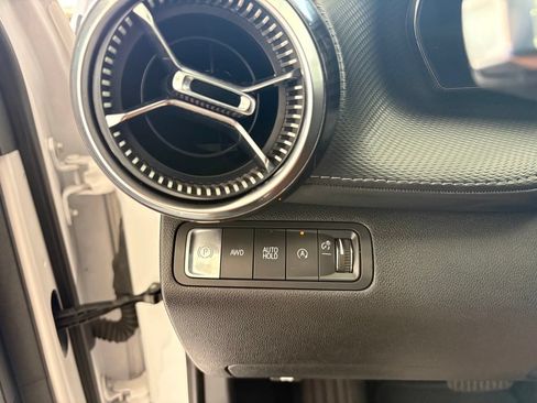 Used 2025 Chevrolet Equinox LT AWD/4WD image 6