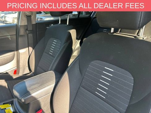 Used 2018 Kia Sportage LX FWD image 14