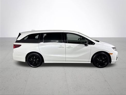 Certified 2025 Honda Odyssey Sport-L image 6