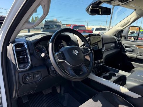 Used 2024 RAM 2500 Laramie AWD/4WD image 6