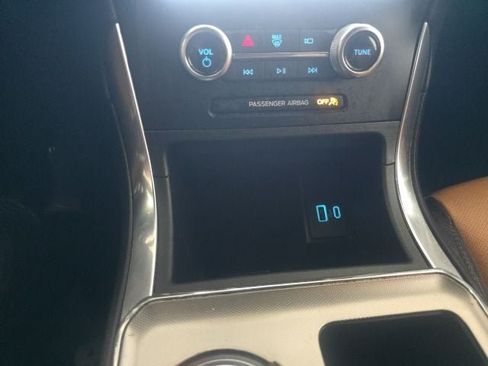 Used 2023 Ford Edge Titanium w/ Equipment Group 301A AWD/4WD image 21