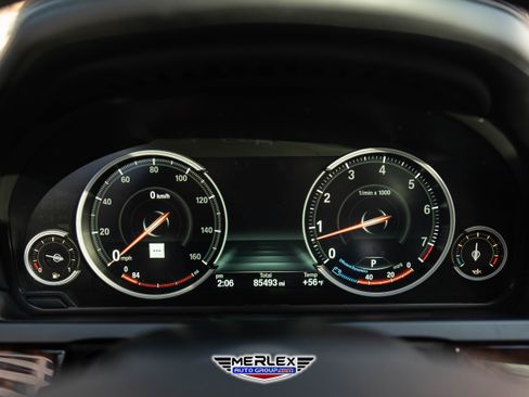 Used 2014 BMW 750Li xDrive image 30