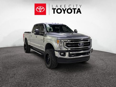 Used 2021 Ford F350 Lariat w/ Chrome Package image 10
