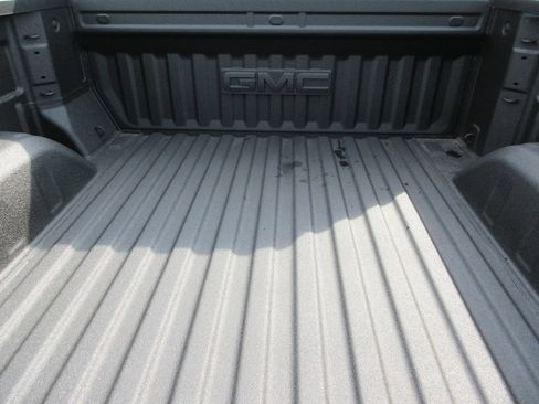 New 2026 GMC Sierra 1500 AT4 w/ AT4 Premium Package AWD/4WD image 7