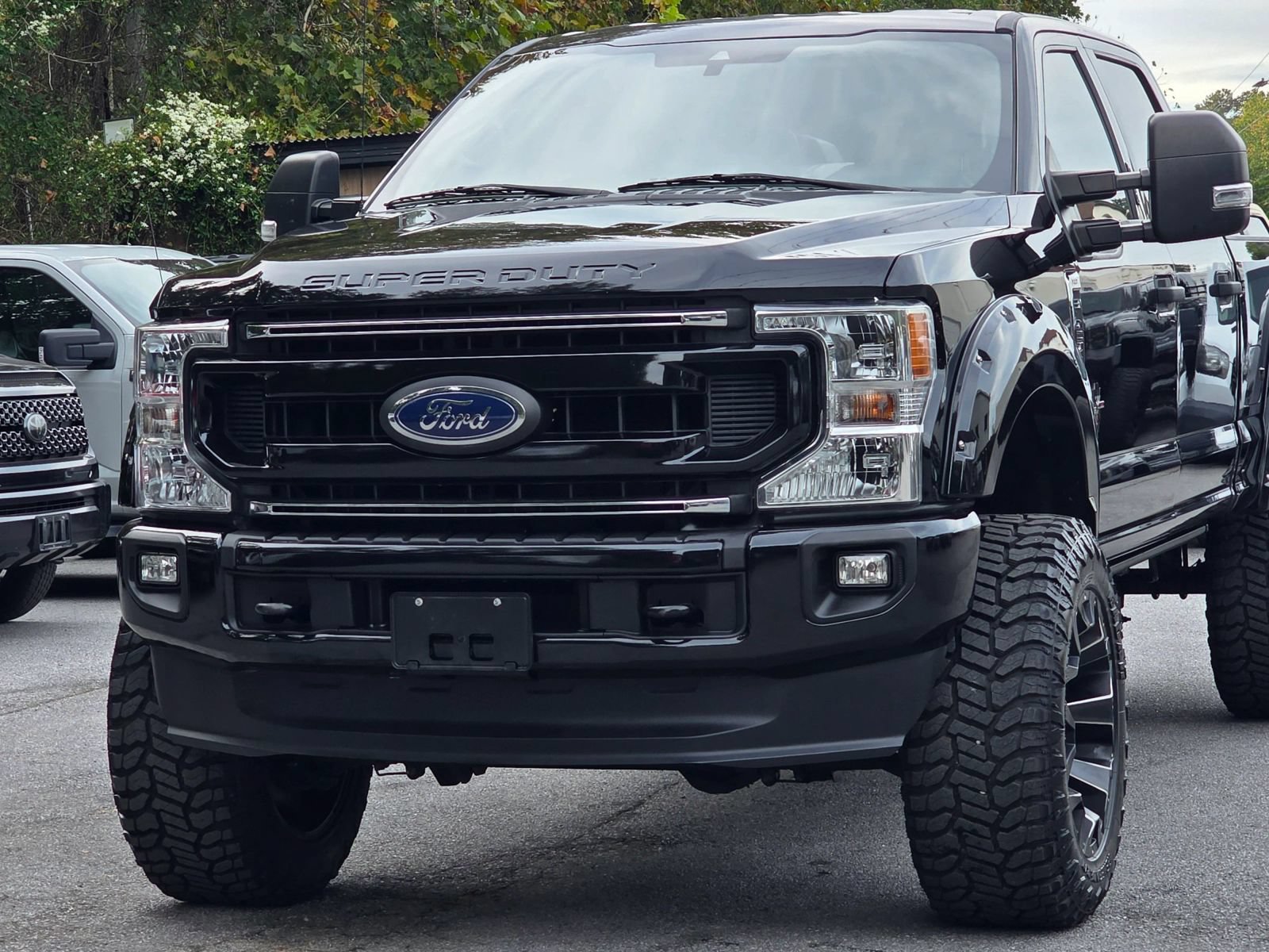 Used 2020 Ford F250 XLT w/ XLT Value Package AWD/4WD image 2