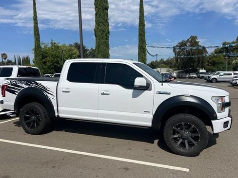 Used 2016 Ford F150 Lariat w/ Equipment Group 502A Luxury AWD/4WD image 4