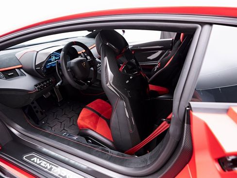 Used 2019 Lamborghini Aventador SVJ image 75