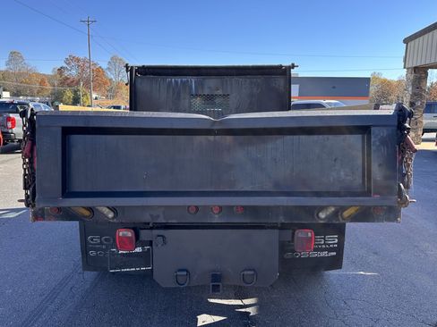 Used 2015 RAM 3500 Tradesman w/ Power & Remote Entry Group image 6