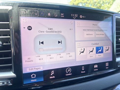 Used 2022 Chrysler Pacifica Touring-L FWD image 30