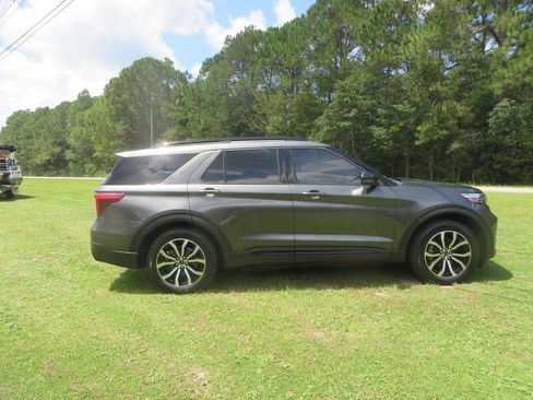 Used 2020 Ford Explorer ST w/ Premium Technology Package AWD/4WD image 5
