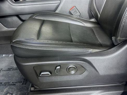 Used 2024 GMC Sierra 3500 Denali w/ Denali Reserve Package image 25